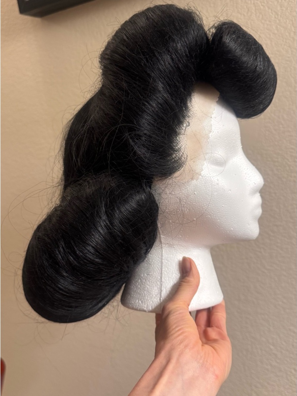 Black Vintage-Inspired Gothic Women's Wig - Picture 4 of 17